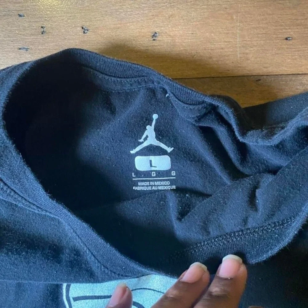 Jordan Marvin the Martian tee Size L